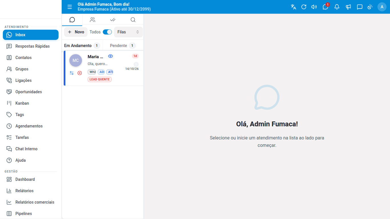 Inbox do Dialogix com a lista de atendimentos em andamento e pendentes à esquerda e a área da conversa.